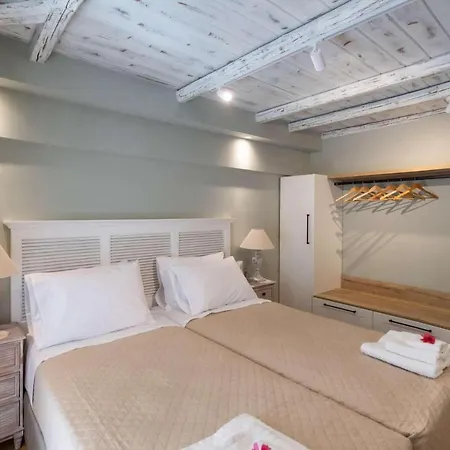 Amazing In With 2 Bedrooms And Wifi Appartamento